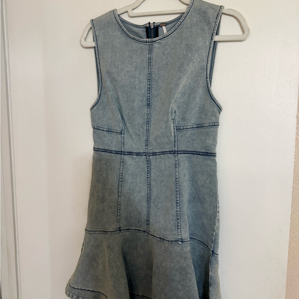 Free People Sleeveless Denim Fit & Flare Dress – Size 4